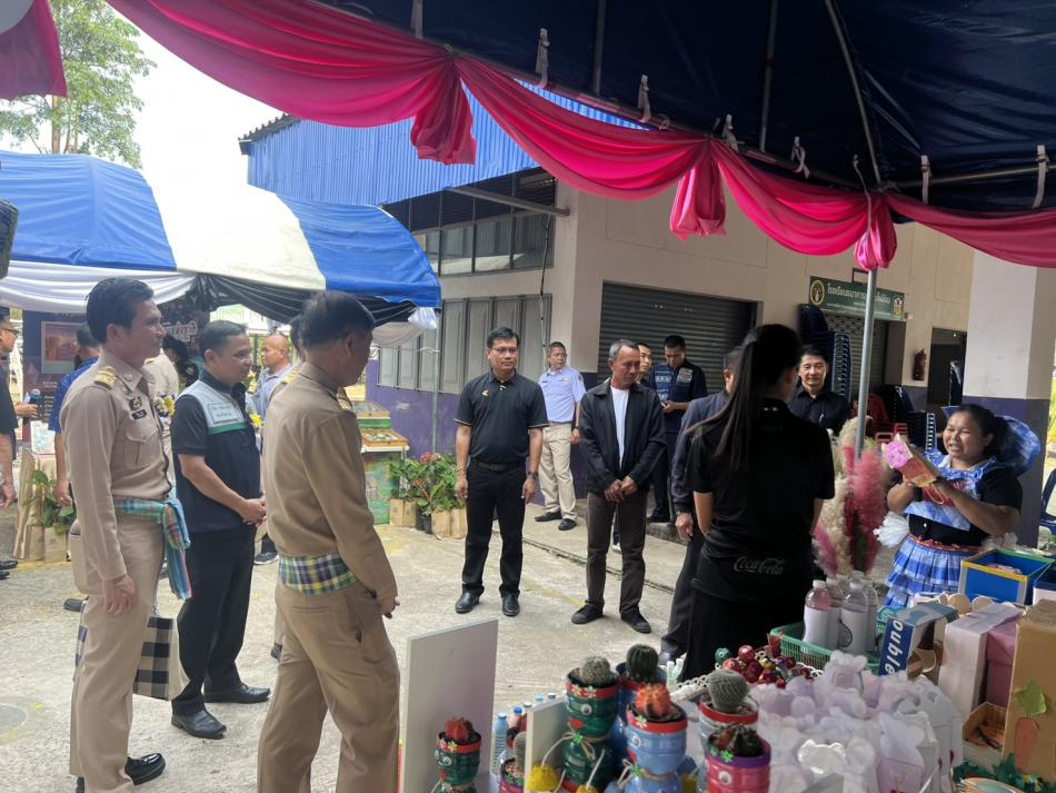 การตรวจประเมินการประกวดการกำจัดการขยะมูลฝอยชุมชน “จังหวัดสะอาด” ประจำปี 2569 ณ โรงเรียนชุมชนไผ่ล้อม ตำบลไผ่ล้อม อำเภอบ้านแพง จังหวัดนครพนม